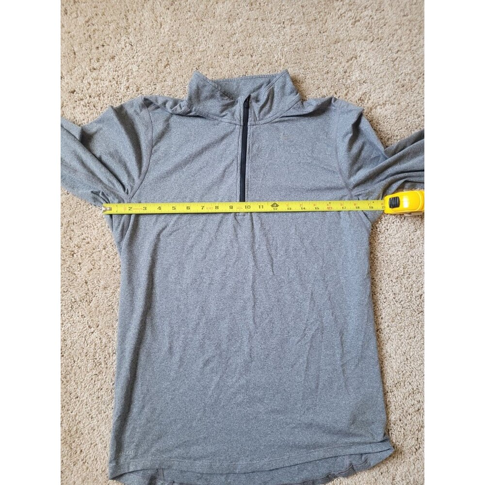Nike Women's Gray Dri-Fit Size S Pullover Long Sleeve Sweater Gym Exercise - Picture 3 of 4